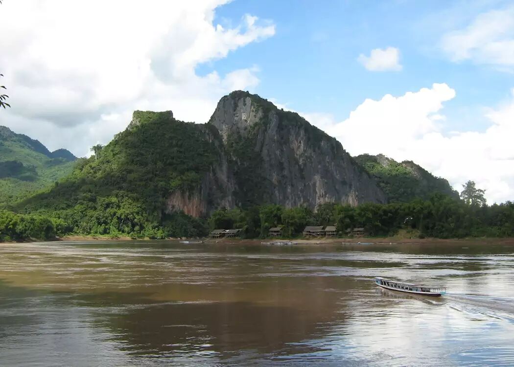 Experience Pak Beng’s culture with guided tours